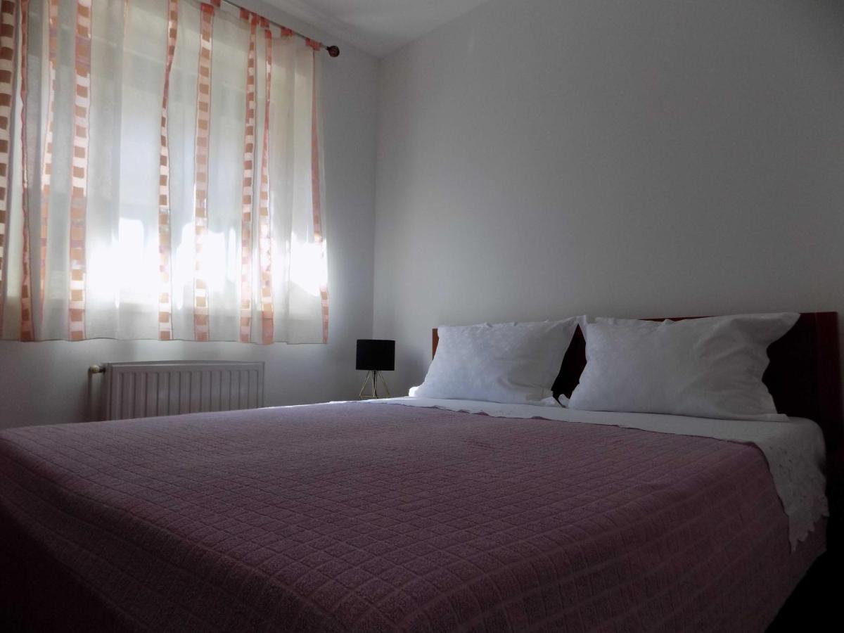 ורבניק Apartman Borna מראה חיצוני תמונה