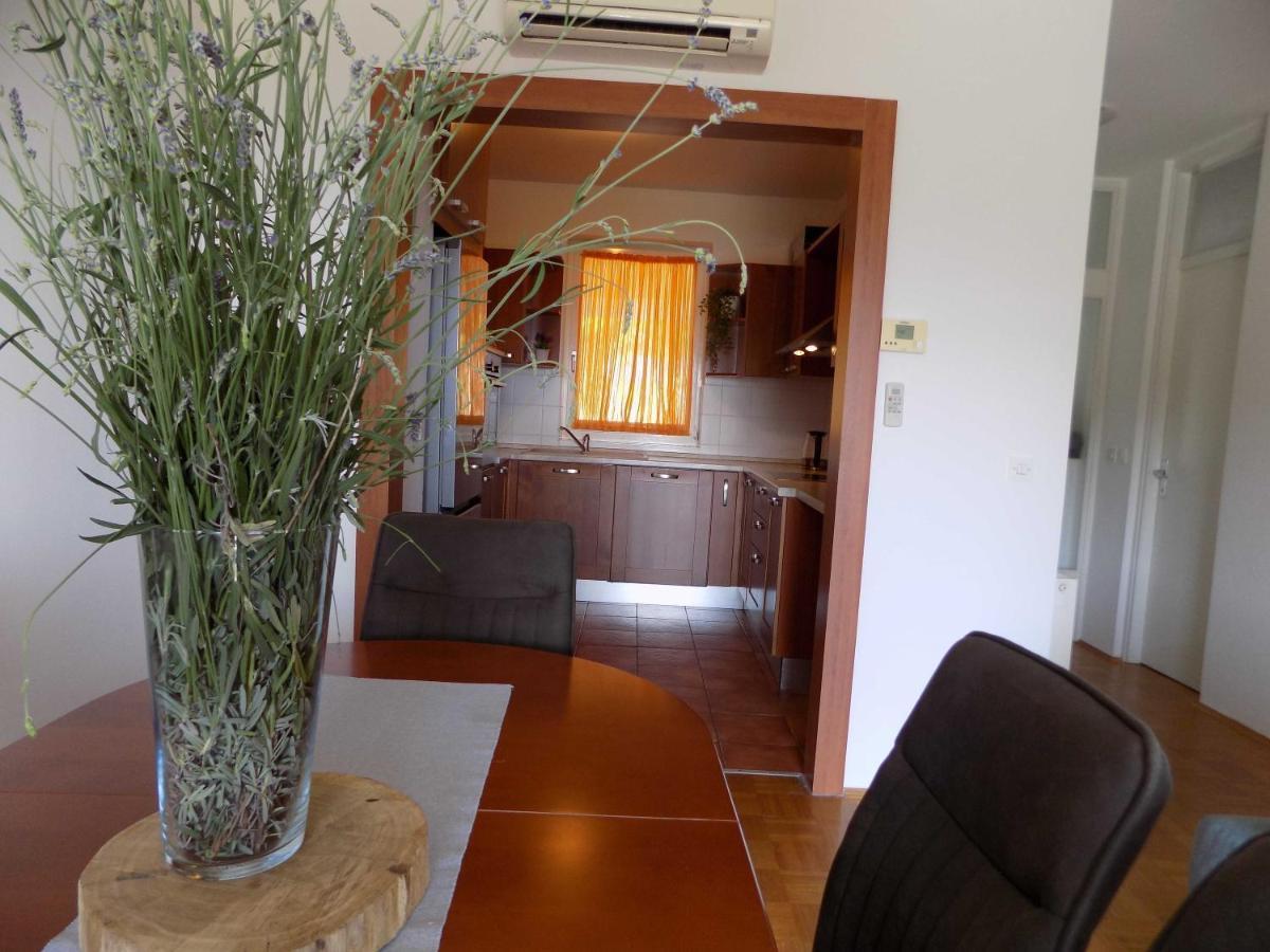 ורבניק Apartman Borna מראה חיצוני תמונה